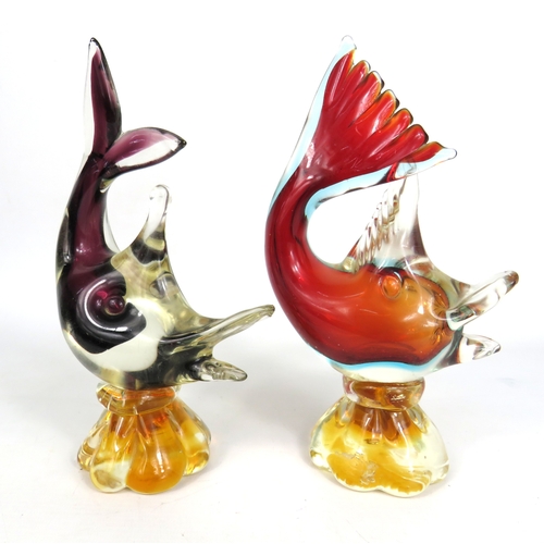 76 - Two Murano glass fish - tallest 22cm