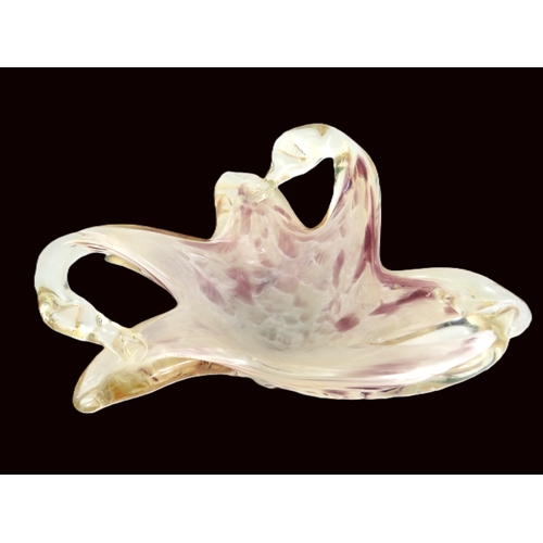 86 - Two Murano glass freeform bowls in grey and pink - tallest 9cm