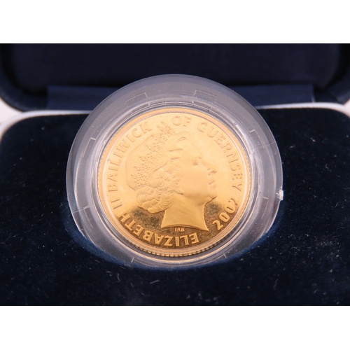 185 - A Guernsey Golden Jubilee proof gold £25 coin dated 2002, struck in 22 carat gold and commemorating ... 