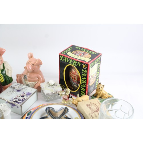 Ornaments Assorted Collectables Branded Miscallaneous Natwest pigs etc ...