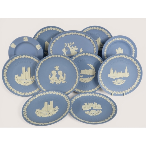 480 - 11 Wedgwood Blue Jasperware Christmas Plates in Various Sizes - Landmark & Figurative Designs inc 19... 