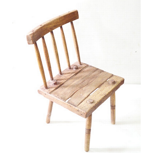 194 - An Irish Antique Hedge Famine Chair