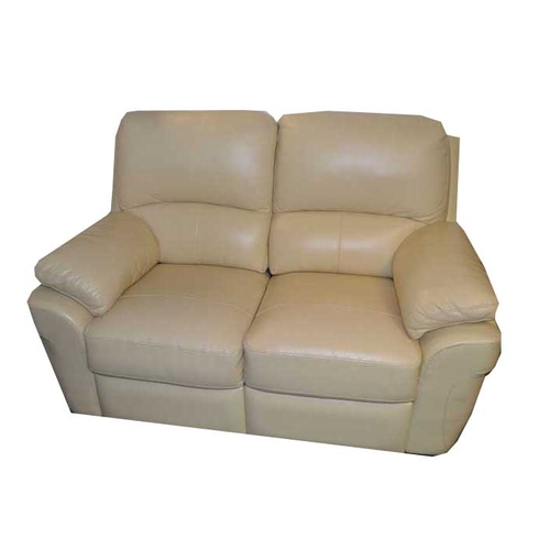 117 - A Nice Sized Two Seater Leather Settee, both chairs reclining