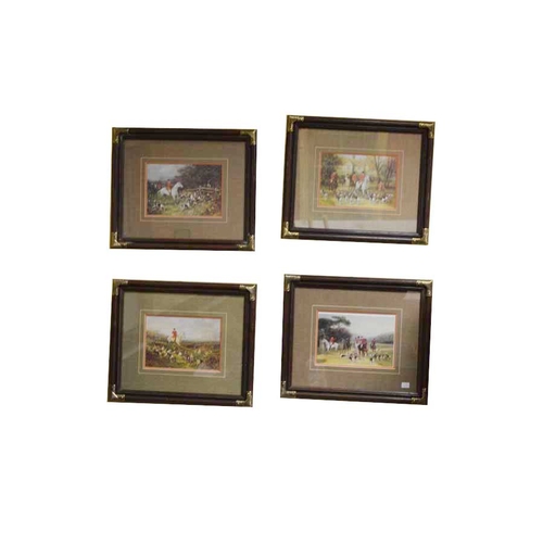 68 - A Very Nice Set of Four Framed 'Hunting Scene' Prints