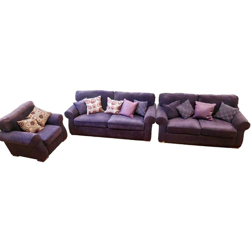 21 - A Good Modern 3, 2, 1 Upholstered Suite of Furniture