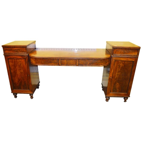 100 - A Very Nice Georgian Mahogany Pedestal Sideboard