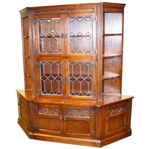 196 - A Very Nice Oak Display Cabinet, Leaded Glass Doors