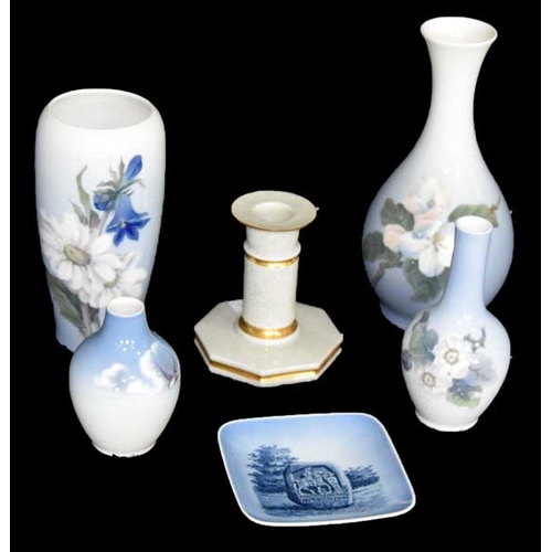149 - A Lot or Royal Copenhagn Vases etc, 6 Pieces