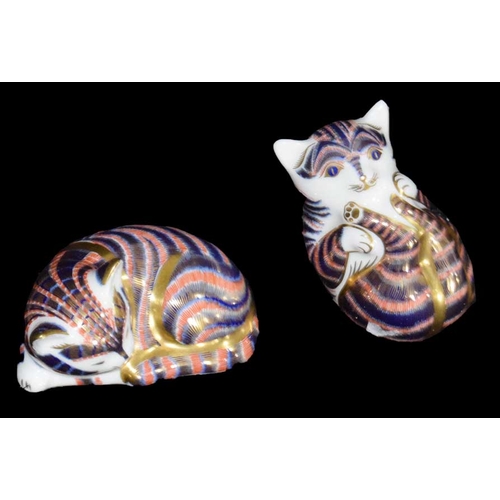 163 - A Pair of Royal Crown Derby Paperweights 'Kittens'