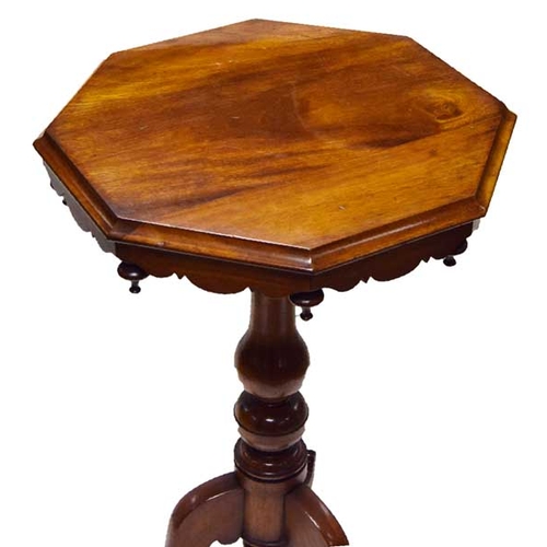 591 - A Nice Victorian Mahogany Occasional Table