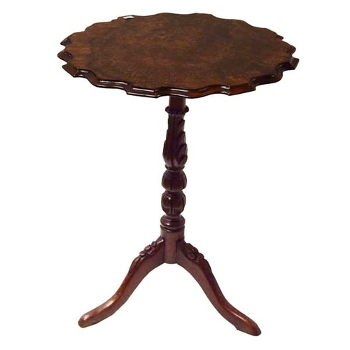 797 - A Very Nice Victorian Burr Walnut Occasional Table