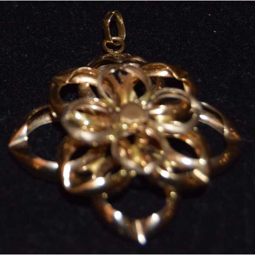 697 - An 18ct Gold Pendant