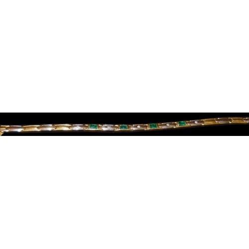 620 - An 18ct Yellow Gold Emerald and Diamond Bracelet