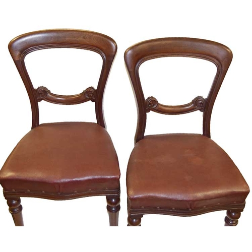 72 - A Good Set of Four Victorian Mahogany Bar Back Chairs