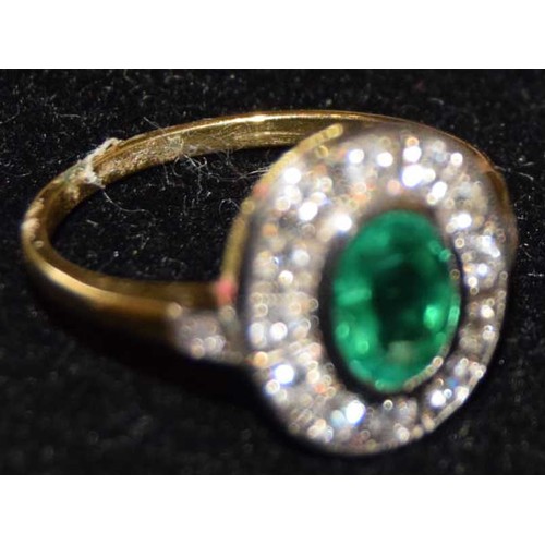 510 - A Very Nice 18ct Gold Emerald and Diamond Cluster Ring