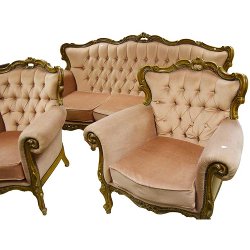 565 - A Very Nice Button Backed Upholstered Three Piece Suite