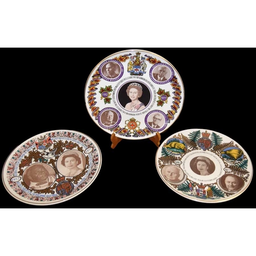 174 - A Set of Three Queen Elizabeth II Commerative Plates