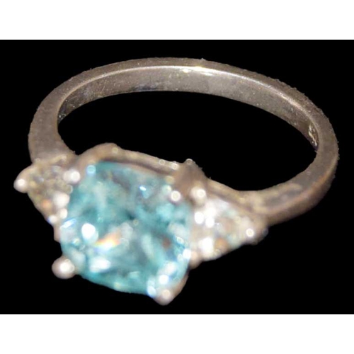 794 - A Nice Silver Blue Topaz Ring