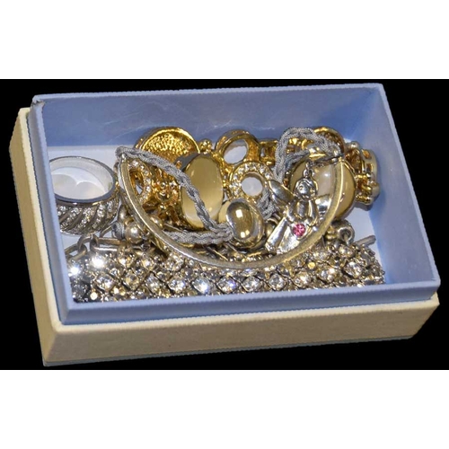 744 - A Box of Assorted Jewellery