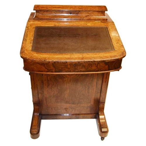 250A - A Very Nice Inlaid Walnut Davenport Desk