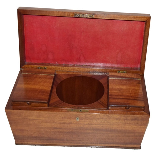 85 - A Very Fine Mahogany Lidded Tea Caddy, Fitted Interior