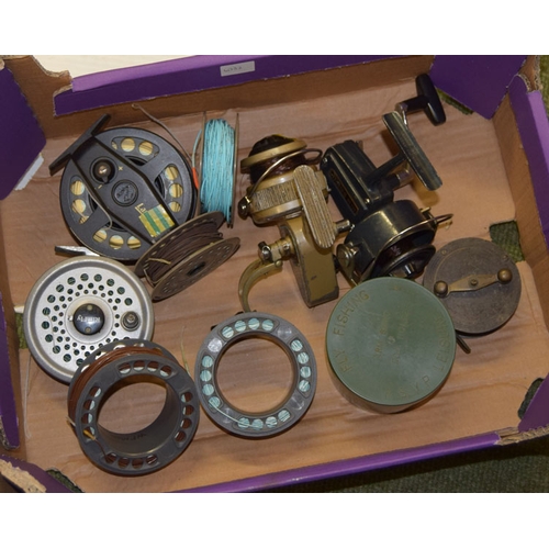 531 - A Box of Mainly Reels