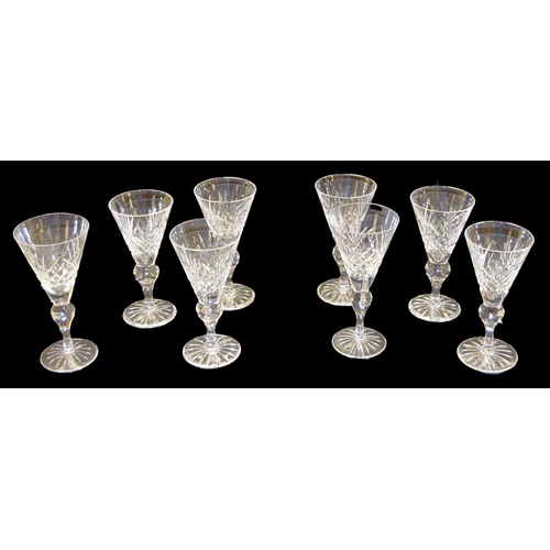 252 - A Lot of 8 Assorted 'Lagan' Crystal Glasses