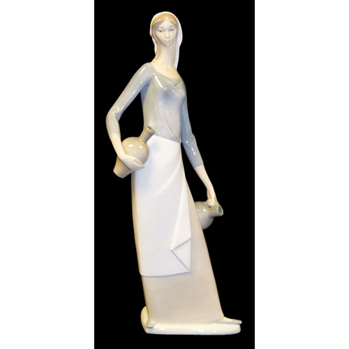 607 - A Lladro Figurine 'Girl with Vessels'