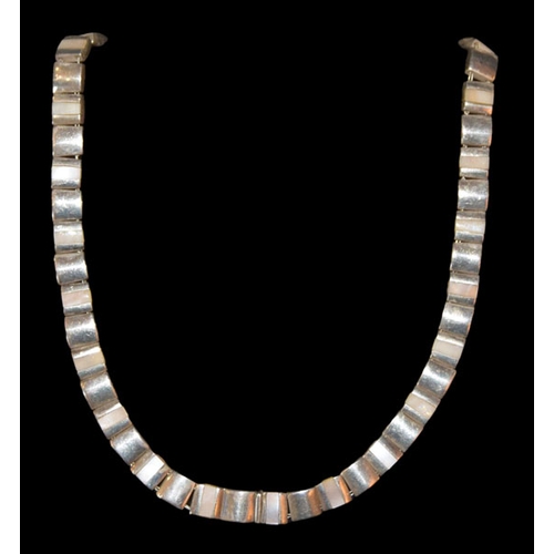 689 - A Heavy Silver Necklace