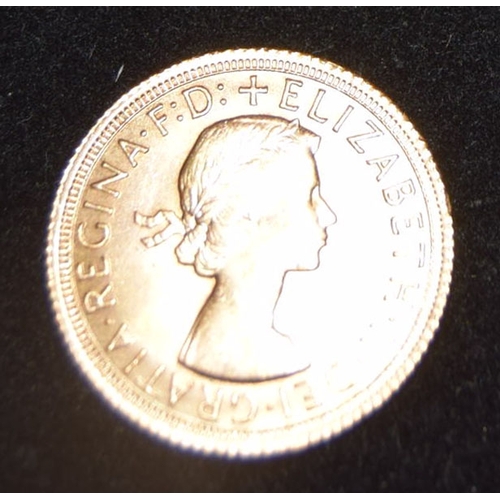 400 - A 1967 Gold Sovereign