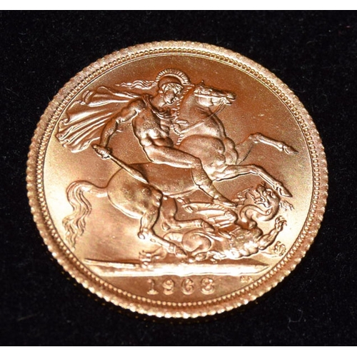 400f - A 1968 Gold Sovereign