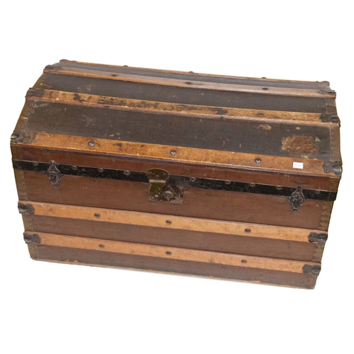 73 - A Very Good Lidded Trunk