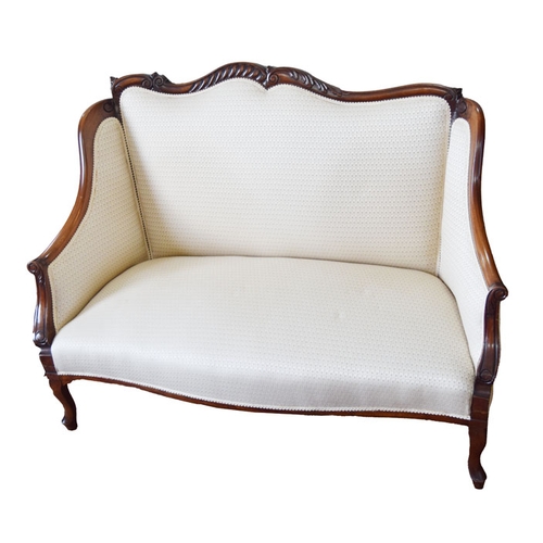 110 - An Edwardian Mahogany Settee