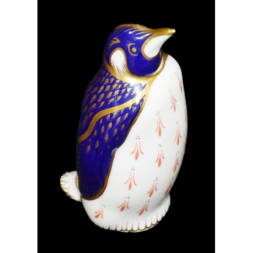 121 - A Royal Crown Derby 'Penguin'