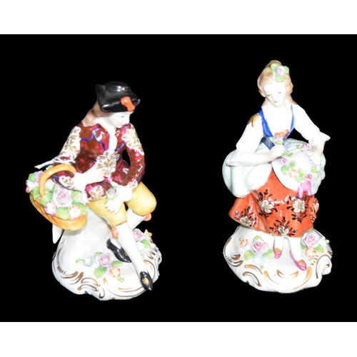 33 - A Pair of Sitzendorf Figurines 'Flower Sellers'