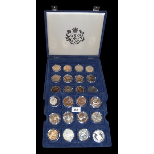 958 - A Very Good Boxed Set of 24 Assorted Crowns