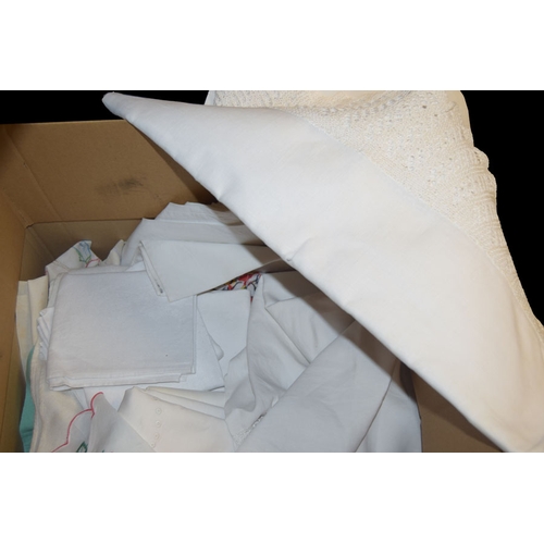 278 - A Good Box of Linen