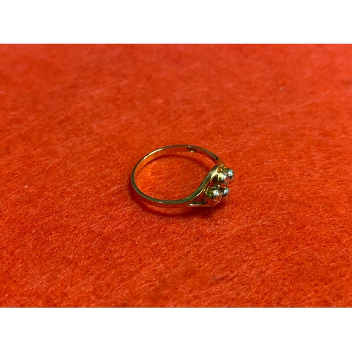 63 - 9ct gold ring size M