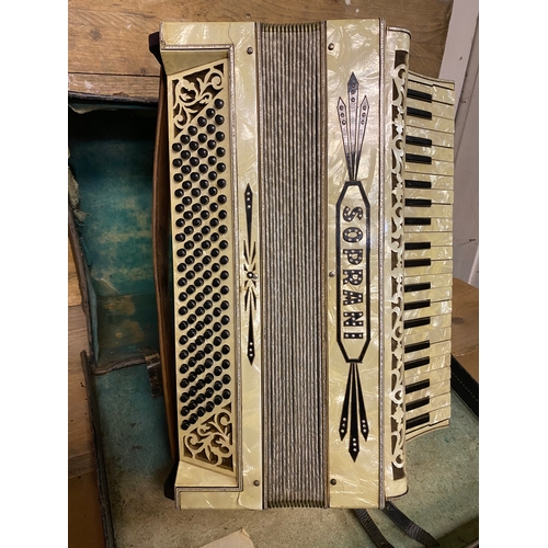 120 - 120 Base Italian Soprani Accordion - working, requires a service