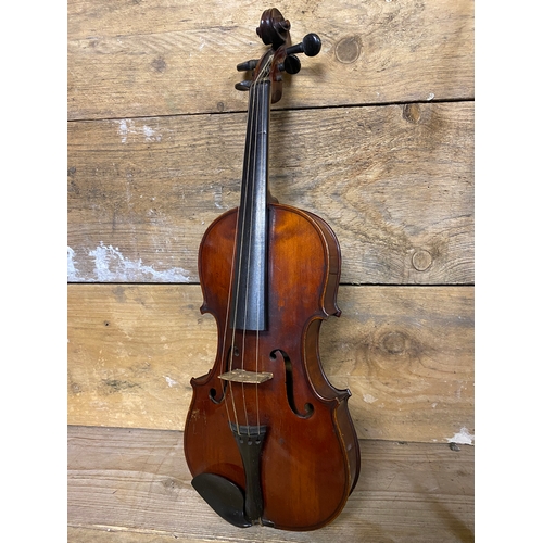 121 - 1900 3/4 French Violin, Labelled E. J. Frankland the Scholastic Suppy London