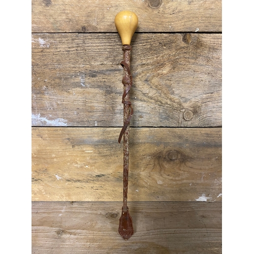 137 - Riding Crop with Concealed Thrusting Blade