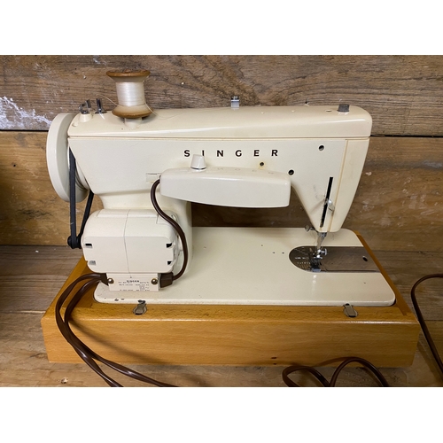 143 - 1950's Singer Model 237 Sewing Machine, complete - untested