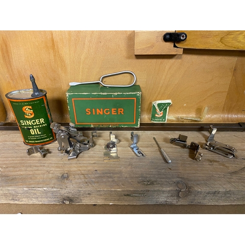 144 - 1953 Singer Sewing Machine 'EH' Serial with Hand Crank and Accompanying Tools, Oil and Needles - wor... 