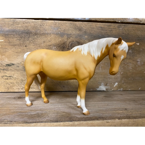 251 - Beswick Matt Palomino Horse Figurine