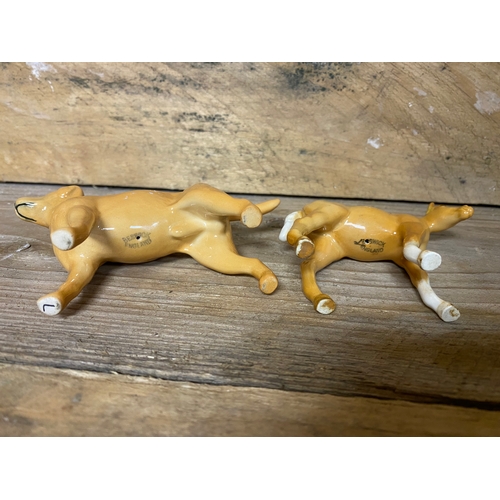 257 - Beswick Palomino Foal and Retriever Figurines