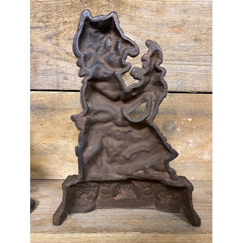 402 - Cast Iron Punch and Judy Doorstops