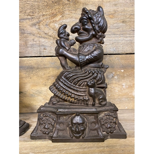 402 - Cast Iron Punch and Judy Doorstops