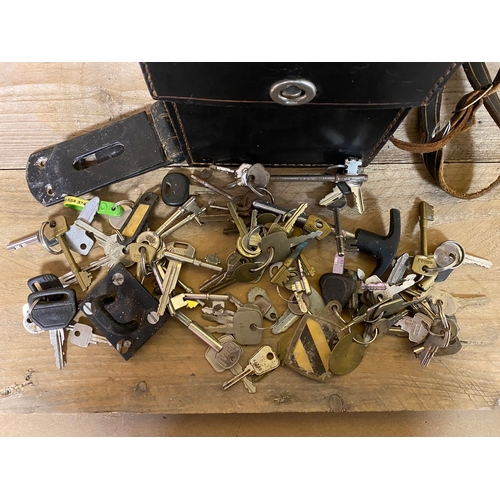 410 - Vintage Engineers Case with Collection of Keys