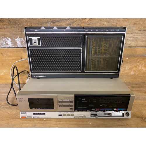 419 - 1970's Grundig Concert Boy 1100 Radio with Aiwa Cassette Deck, untested