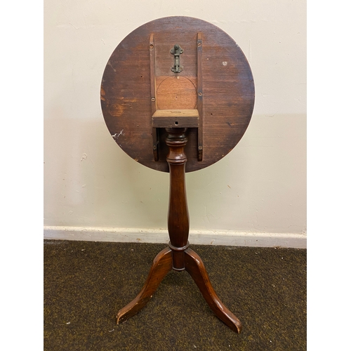 460 - Victorian Tip Top Table, AF